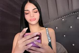 sexyadrianaqueents Cam
