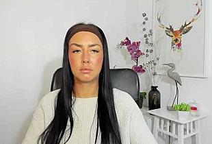 LauraCharm Cam