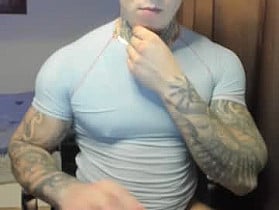 lewis_muscleee Cam