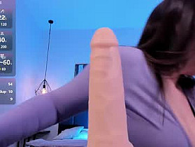 ooops_boobs Cam