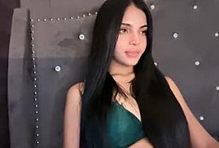 sexyadrianaqueents Cam