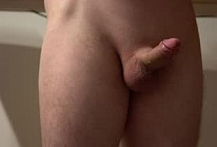 lonelypeepee Cam
