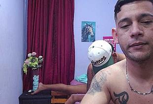 Interracialtwinks Cam